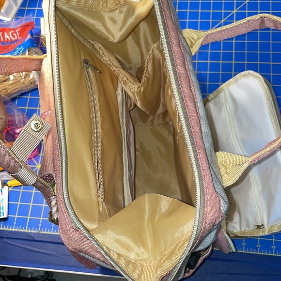 Oraniful diaper back pack bag -changing pad not included. - Picture 3 of 7